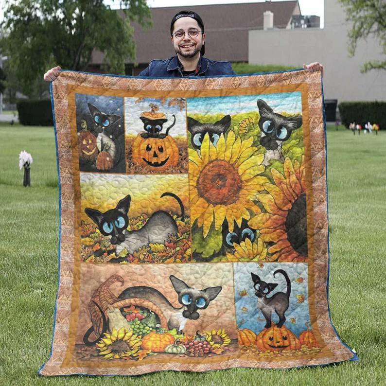 Halloween decorations cat throw blanket - cat on pumpkin and sunflower quilt blanket - gift for halloween day Quilt Blanket