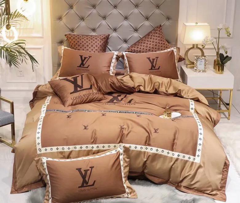 Louis vuitton amazing logo brand bedding sets bedspread duvet cover set, bedroom decor , thanksgiving decorations for home Bedding Sets