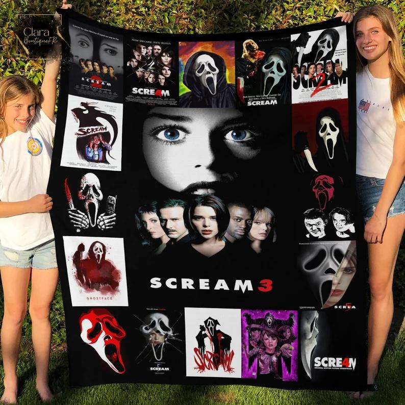 Scream movie fleece blanket, mink sherpa blanket, scream characters blanket, ghostface blanket, horror movie blanket Quilt Blanket