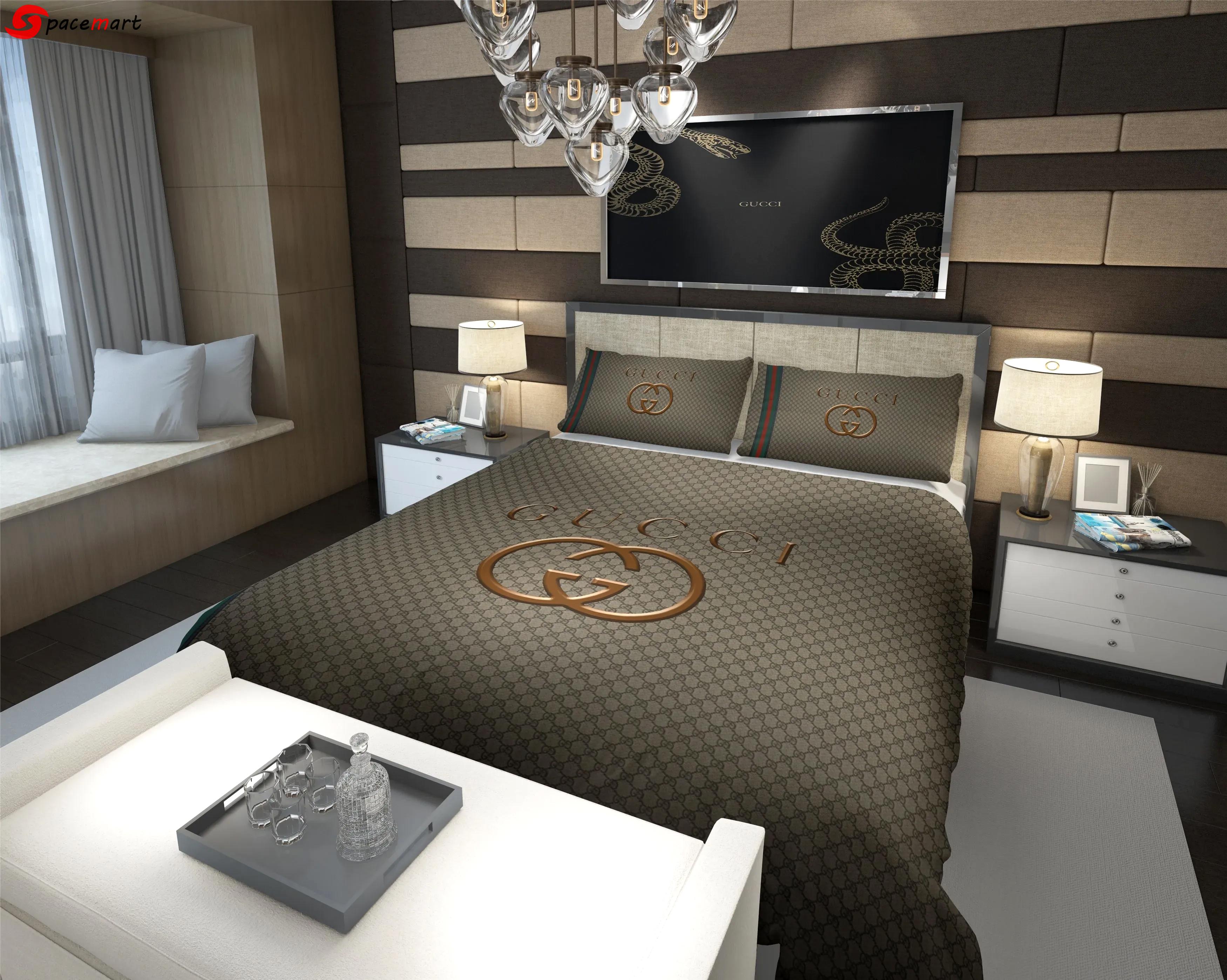 Gucci golden logo hot luxury brand bedding sets bedspread duvet cover set, bedroom decor , thanksgiving decorations for home best luxury bed sets gift thankgivings and christmas Bedding Sets