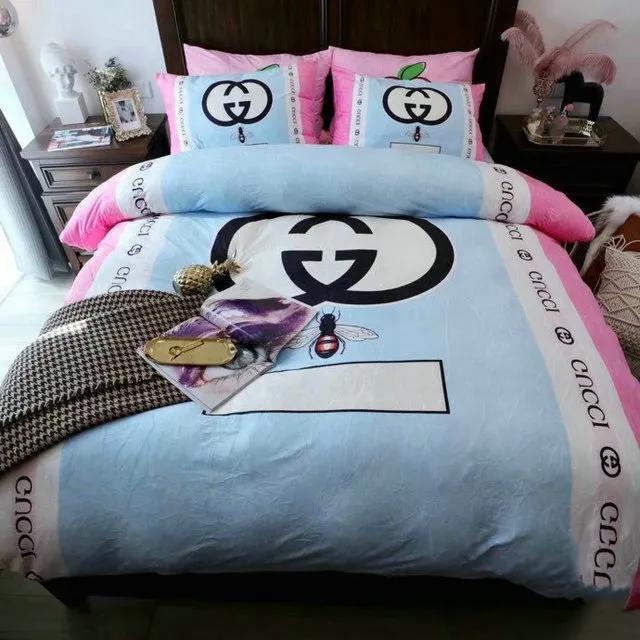 Gucci light blue pink luxury brand bedding set bedspread duvet cover set home decorations Bedding Sets