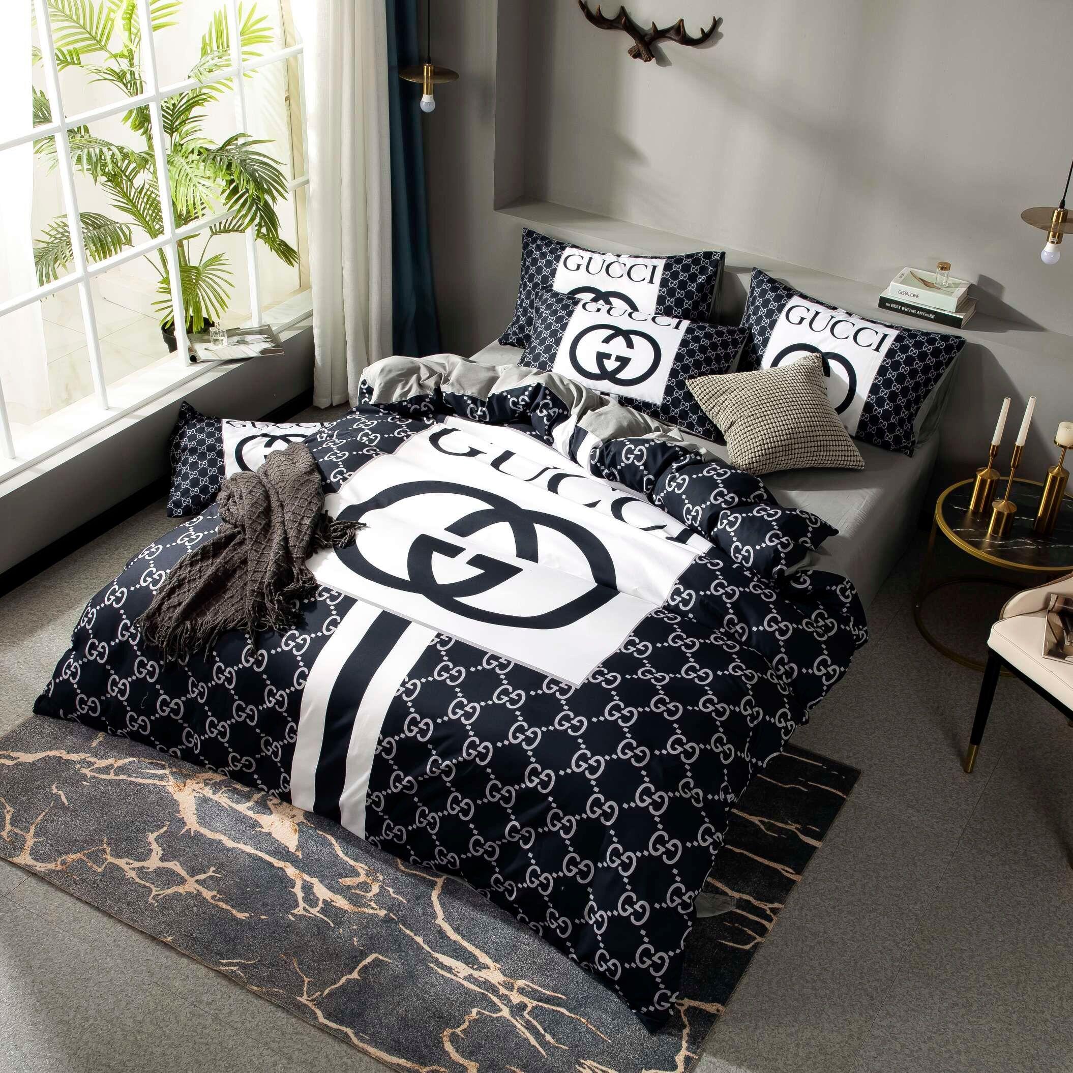 Luxury gucci logo fashion brands 30 bedding set