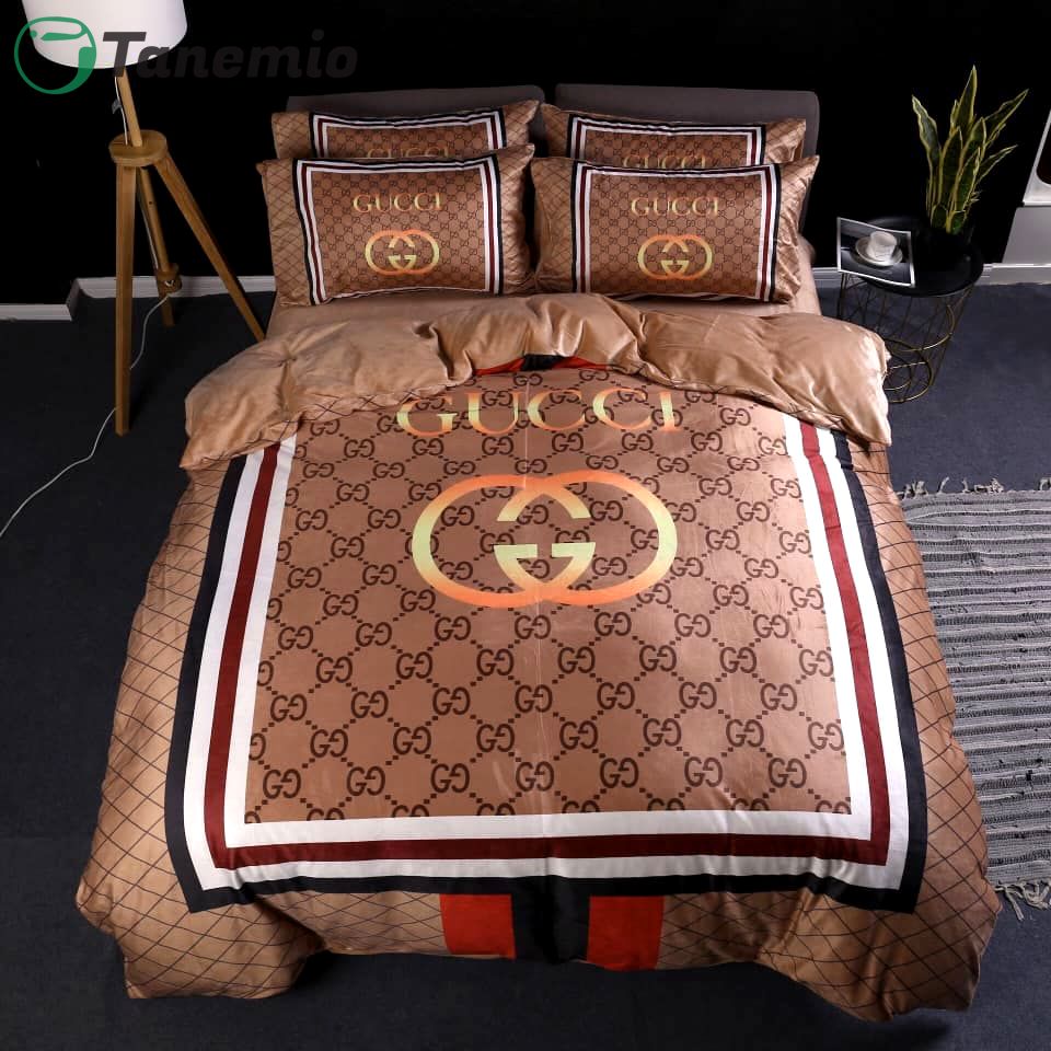 Gucci logo 2119 custom bedding set (duvet cover & pillowcases) 2022