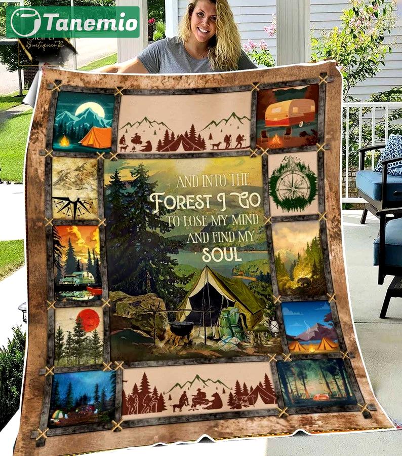 And into the forest i go to lose my mind and find my soul fleece blanket, mink sherpa blanket, into the forest quilt, camping quilt Quilt Blanket