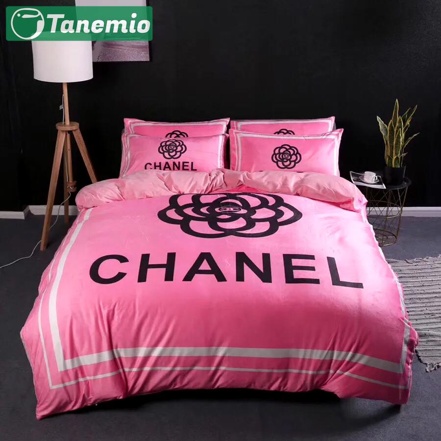 Chanel pinky bedding 3d printed bedding sets quilt sets duvet cover luxury brand bedding decor bedroom sets best luxury bed sets gift thankgivings and christmas Bedding Sets