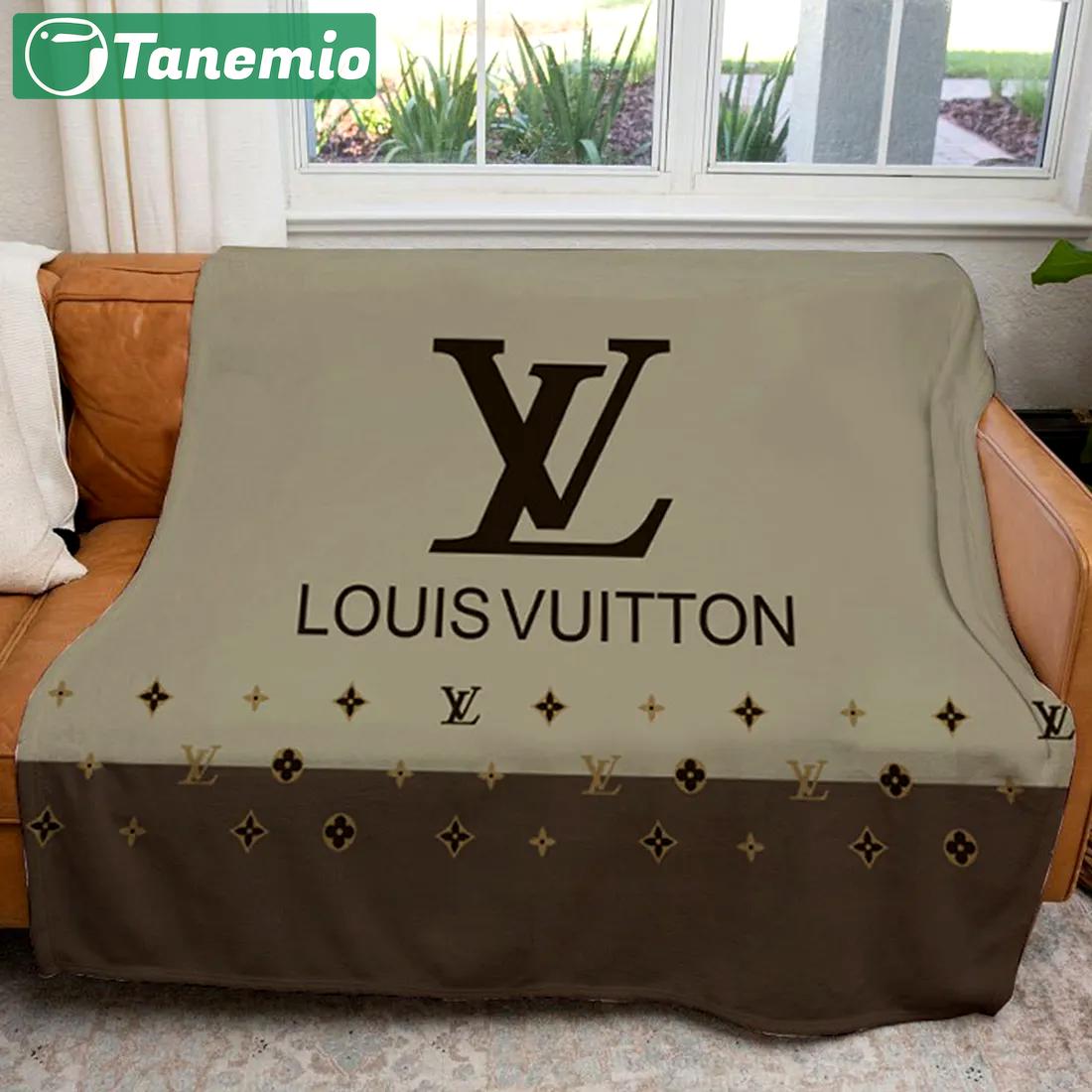 Louis vuitton light grey luxury brand premium blanket fleece home decor 64 Blanket Fleece