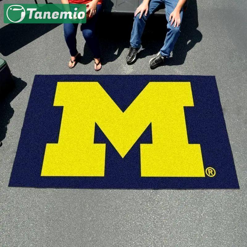 Ncaa michigan wolverines carpet living room rug regtangle carpet v8319 Rectangle Rug