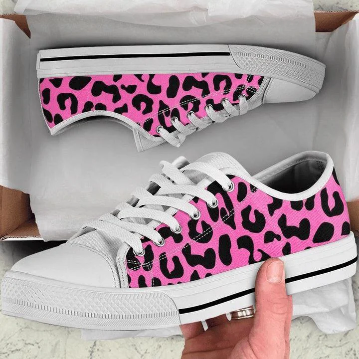 Low Top Canvas Shoes - Stay Comfortable, Look Confident, Shop the Latest Trends Today!