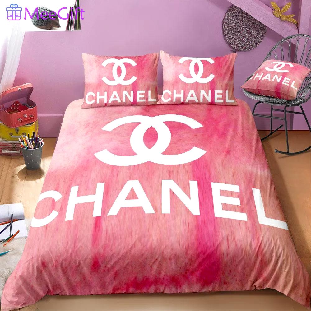 Chanel pink luxury brand high-end bedding sets, bedroom decor , thanksgiving decorations for home best luxury bed sets gift thankgivings and christmas Bedding Sets