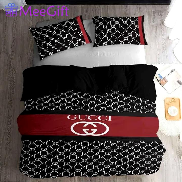 Gucci black dots logo 3d printed bedding sets quilt sets duvet cover luxury brand bedding decor bedroom sets best luxury bed sets gift thankgivings and christmas Bedding Sets