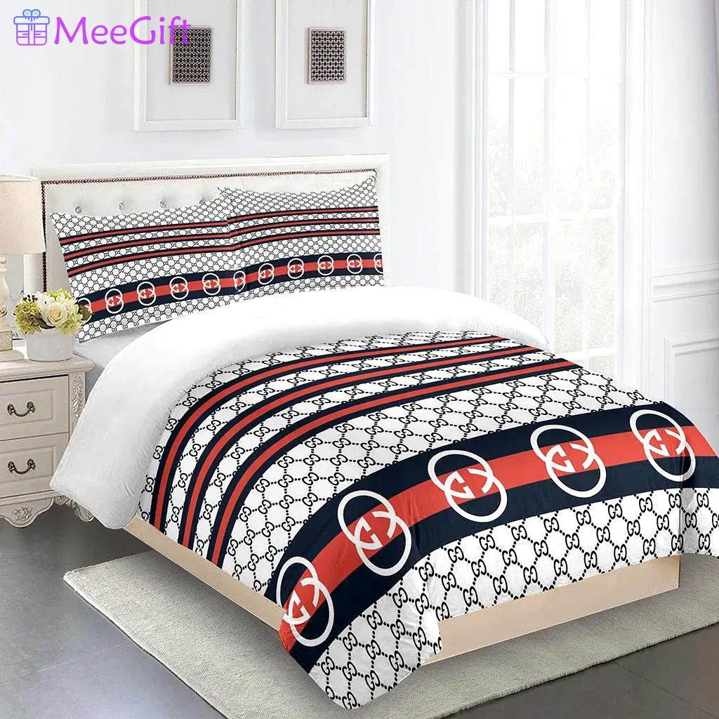 Gucci fashion logo limited luxury brand bedding sets, bedroom decor , thanksgiving decorations for home 19 best luxury bed sets gift thankgivings and christmas Bedding Sets