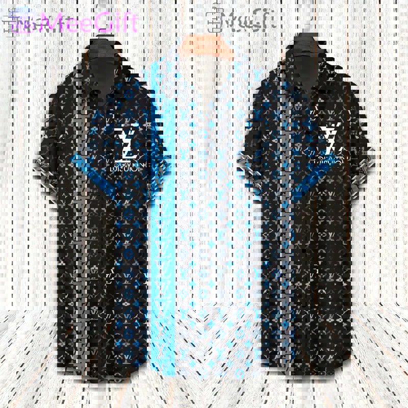 Gucci luxury hawaiian shirt short set 4 Hawaii Shirt Shorts & Flip Flops