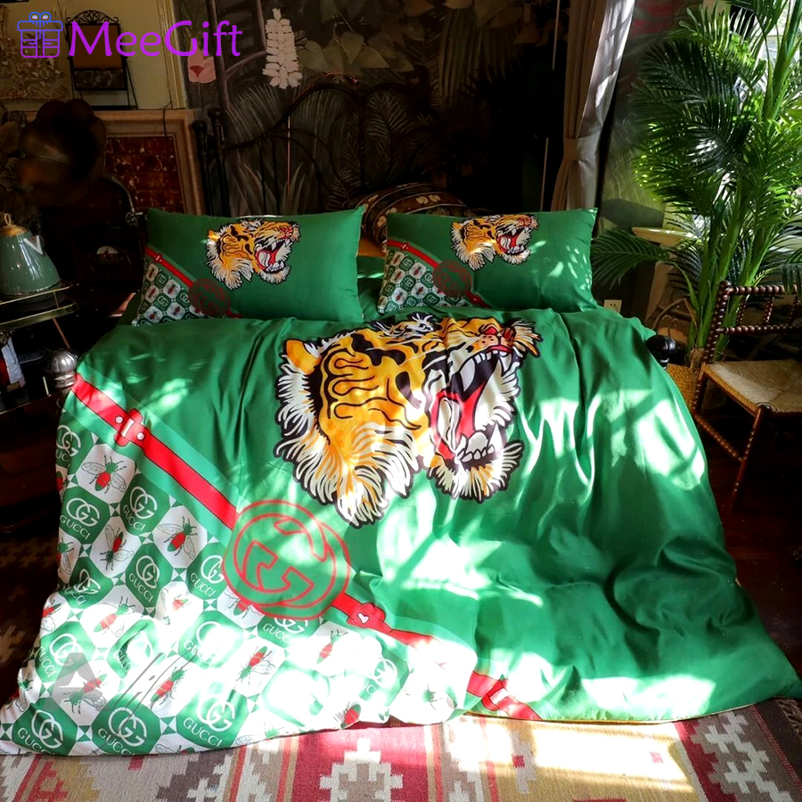 Gucci tiger logo type 333 Bedding Sets bedclothes hyperbeast Bedroom premium fashion brand covers bed linen home decor duvet blankets sheets luxury ideas bedspread