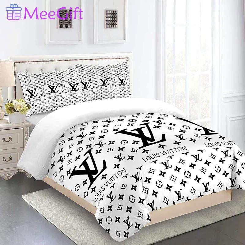 Louis vuitton fashion logo limited luxury brand bedding set  home decorations 04 Bedding Sets