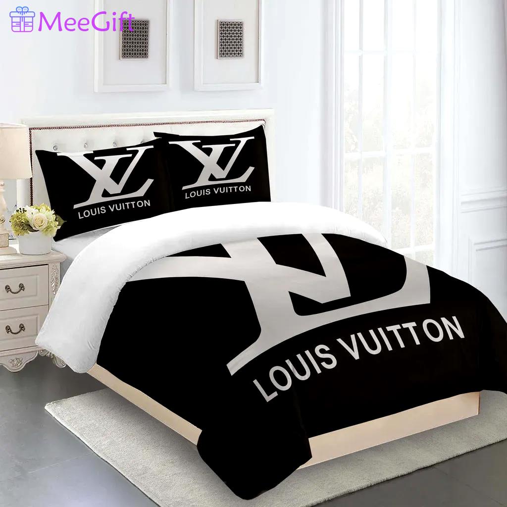 Louis vuitton fashion logo limited luxury brand bedding sets, bedroom decor , thanksgiving decorations for home 23 best luxury bed sets gift thankgivings and christmas Bedding Sets