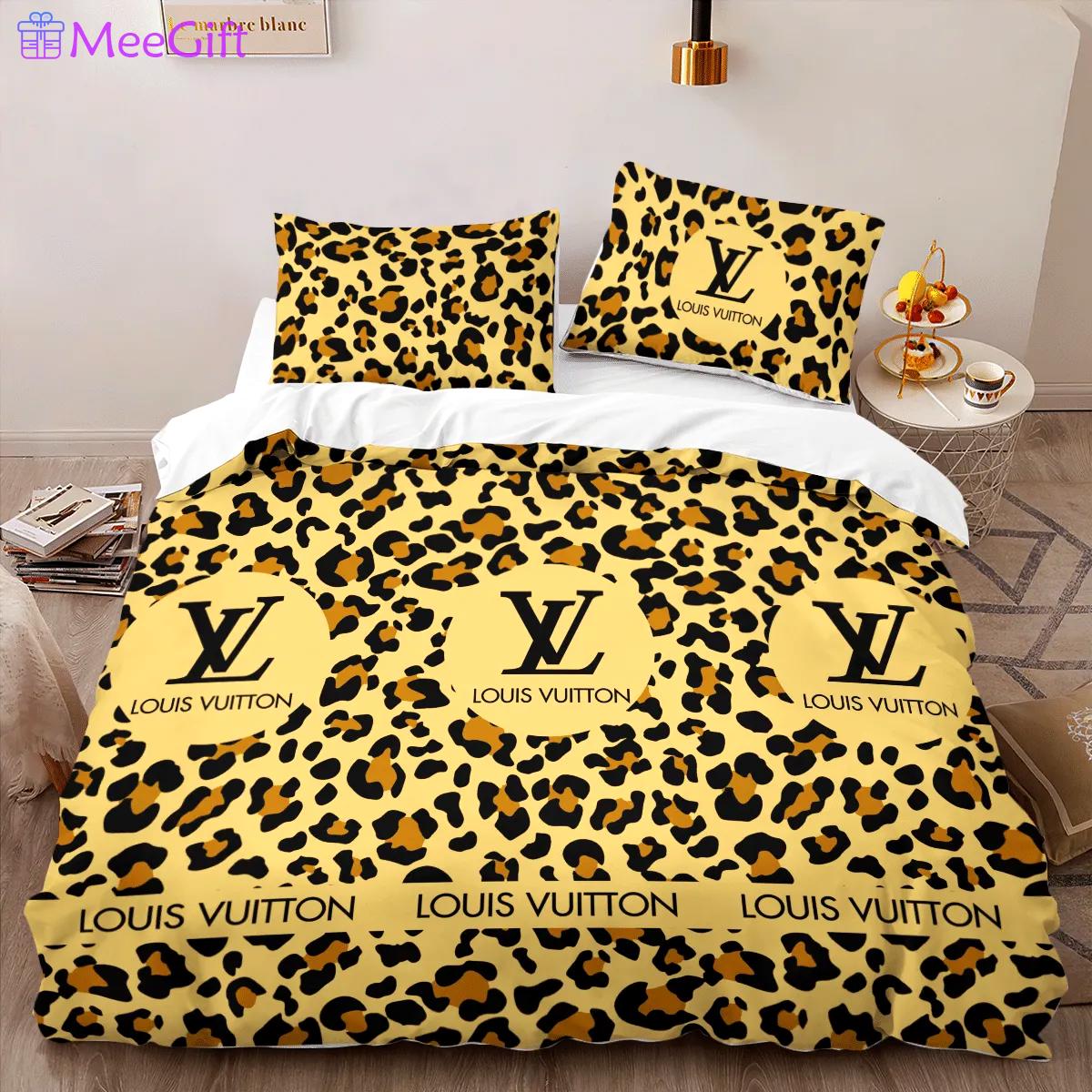 Louis vuitton yellow logo type 541 Bedding Sets luxury ideas duvet premium fashion brand bed linen hyperbeast Bedroom blankets covers home decor bedclothes bedspread sheets
