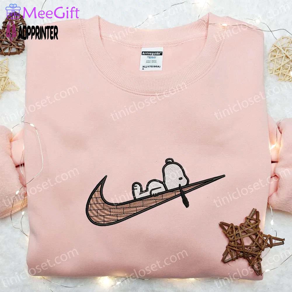 Swoosh x snoopy embroidered shirt disney characters hoodie custom nike t-shirt unique embroidered apparel Embroidered Shirt