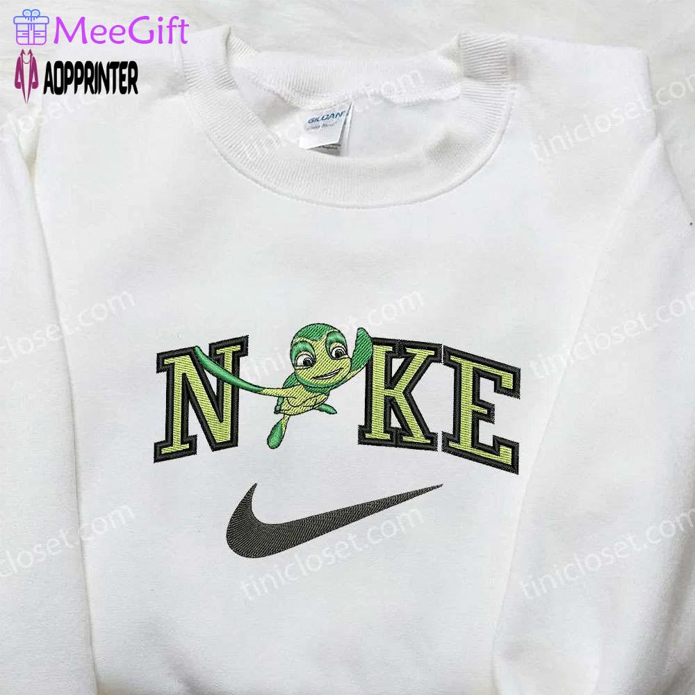 Turtle x nike embroidered hoodie & shirt: perfect family gift with nike-inspired design Embroidered Shirt