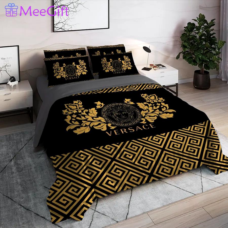 Versace medusa pattern logo type 40 Bedding Sets covers luxury ideas bedclothes sheets hyperbeast Bedroom bedspread blankets bed linen premium fashion brand duvet home decor