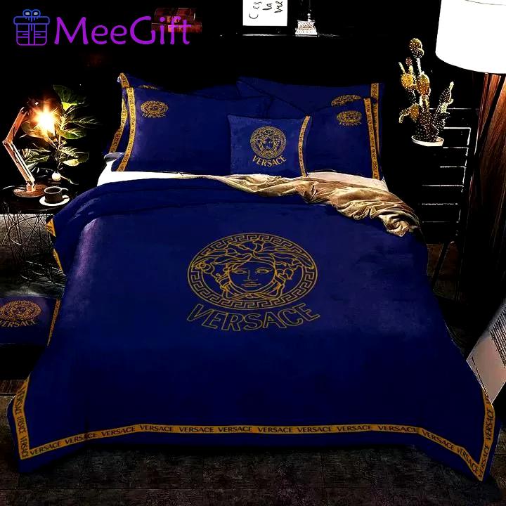 Versace navy blue luxury brand bedding sets bedspread duvet cover set, bedroom decor , thanksgiving decorations for home best luxury bed sets gift thankgivings and christmas Bedding Sets