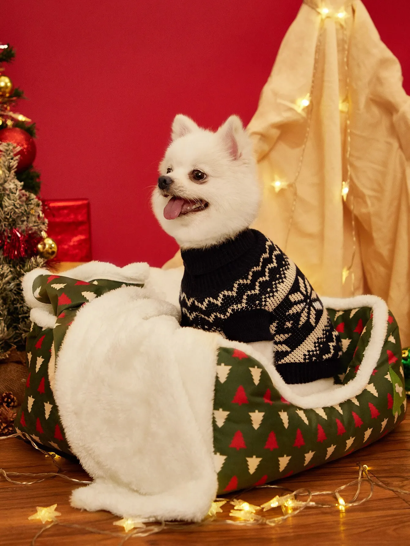 Christmas Dog Bedding: 5 Best Places To Buy Your Pup's Seasonal Decor