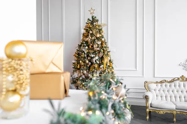 Gold Christmas Tree Decoration - 10 Ideas That Will Make Your Guests Jealous