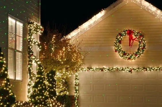 Christmas Garage Door Decoration Ideas: 25 Christmas Garage Door Decorations You Need Right Now