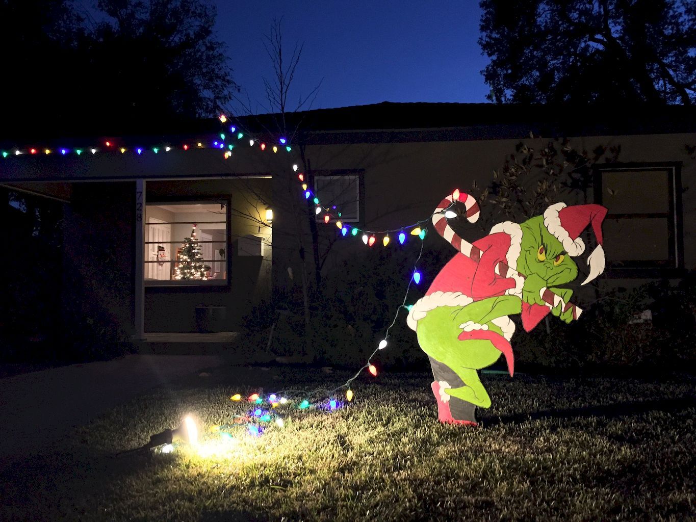 Grinch Christmas Decoration Outdoor: 4 Tips For Decorating Your Outdoor Space With A Grinch Theme For Christmas