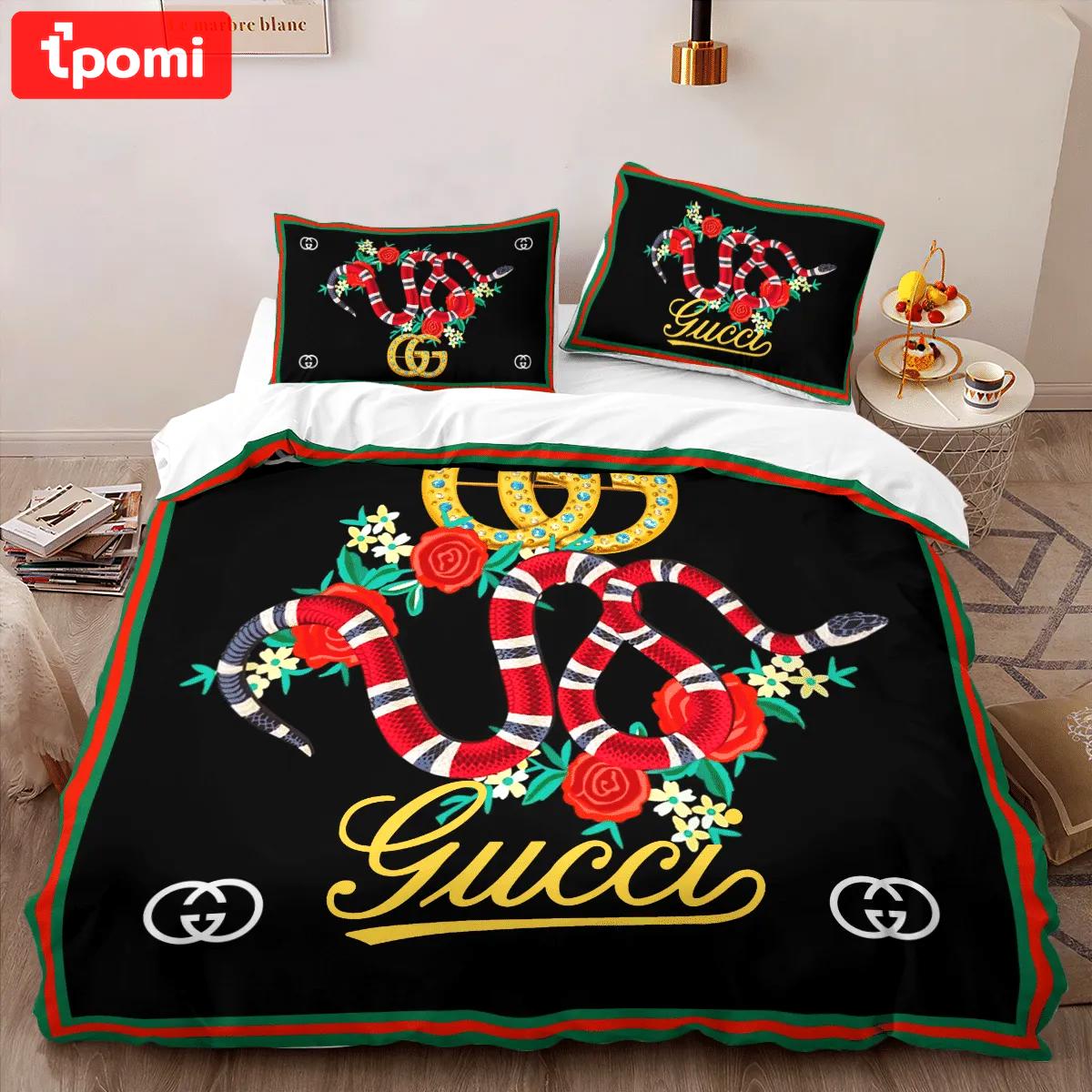 Gucci red snake logo type 554 Bedding Sets bed linen blankets sheets hyperbeast Bedroom premium fashion brand bedspread bedclothes duvet home decor covers luxury ideas