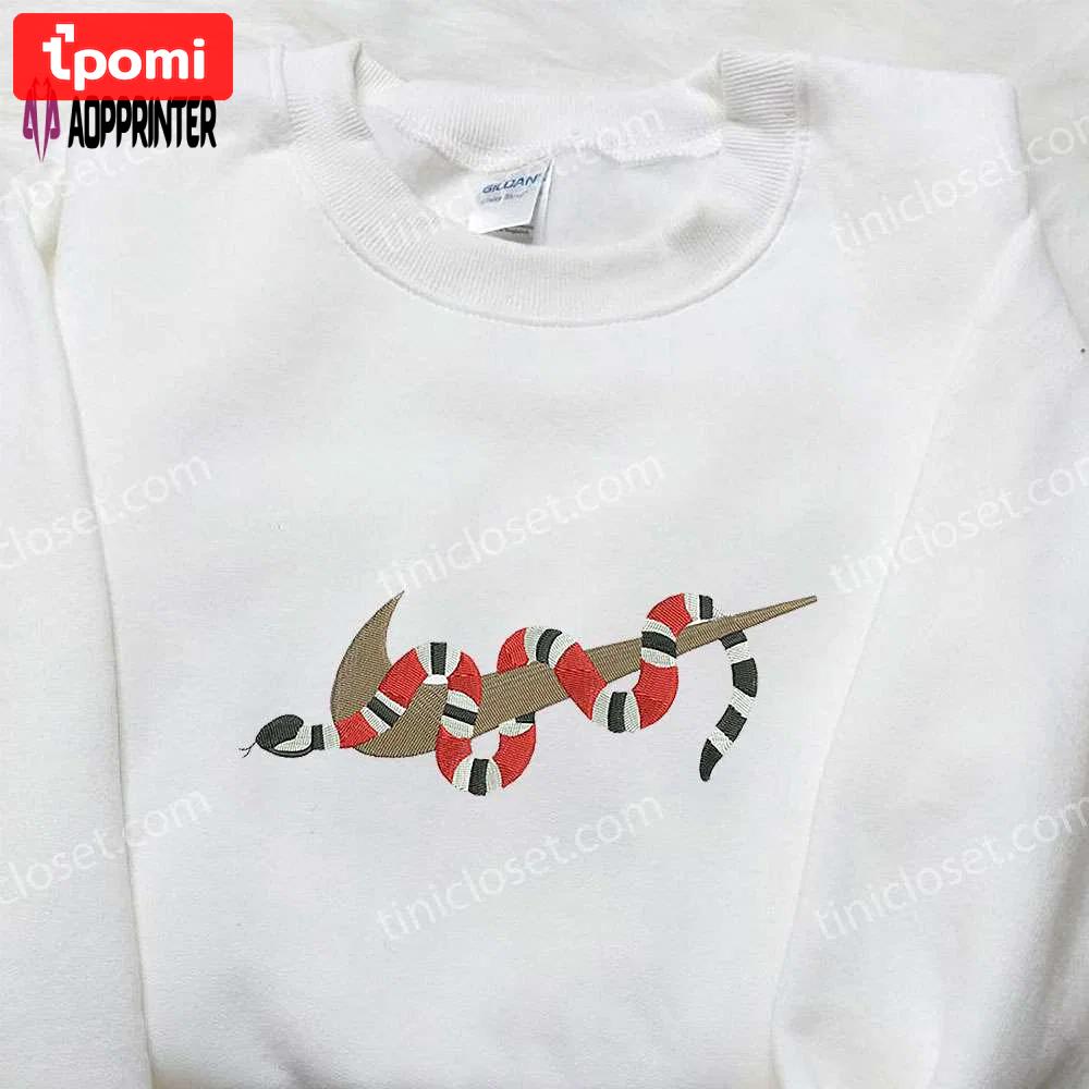 Gucci snake x nike swoosh: embroidered sweatshirt & shirt collection – nike inspired & brand embroidery Embroidered Shirt
