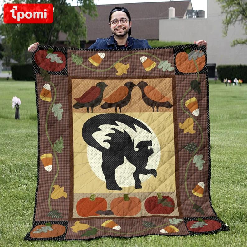 Halloween decorations black cat and birds blanket - black cat and birds with flowers pumpkin quilt blanket - best gift halloween Quilt Blanket