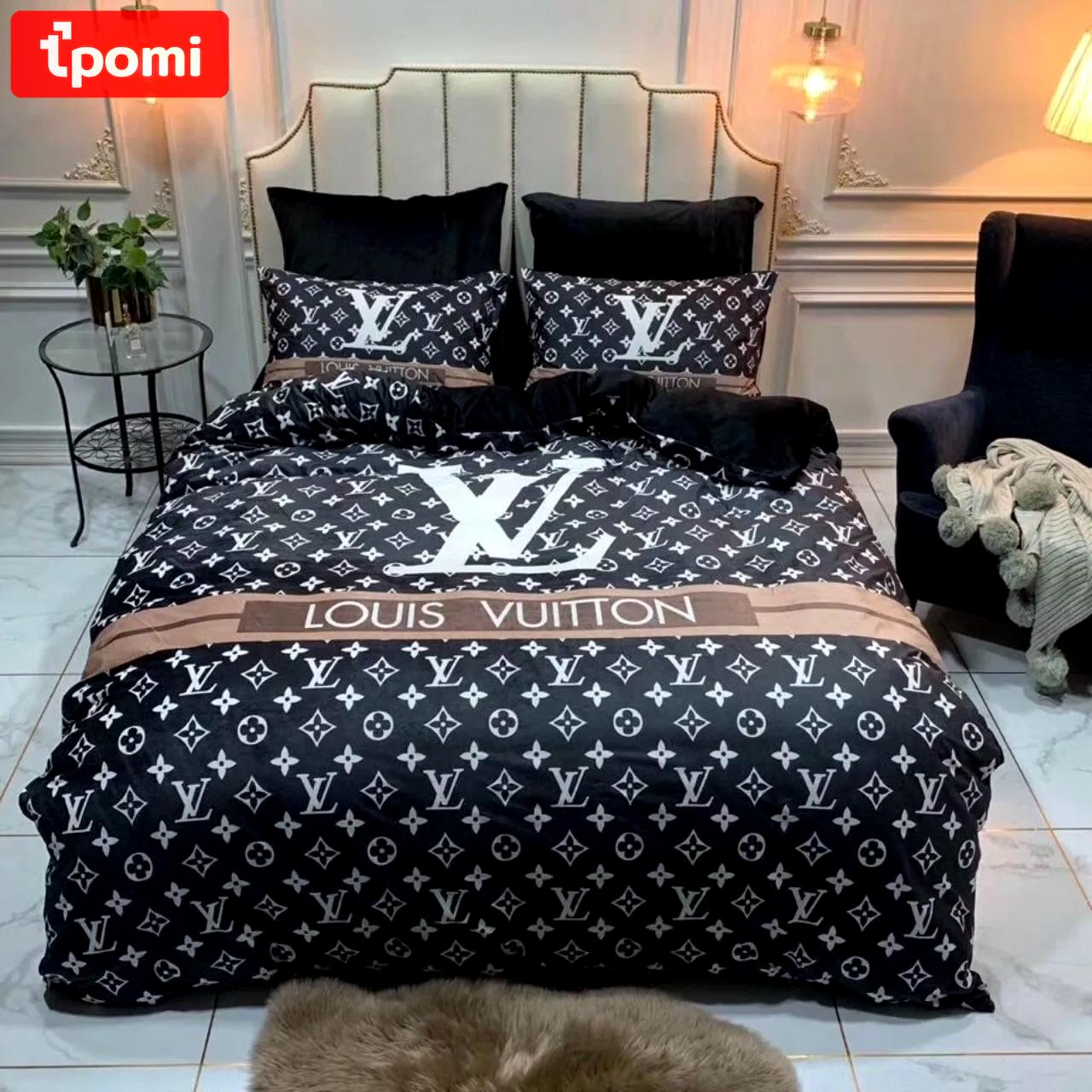 Louis vuitton monogram luxury brand high-end bedding sets lv, bedroom decor , thanksgiving decorations for home best luxury bed sets gift thankgivings and christmas Bedding Sets