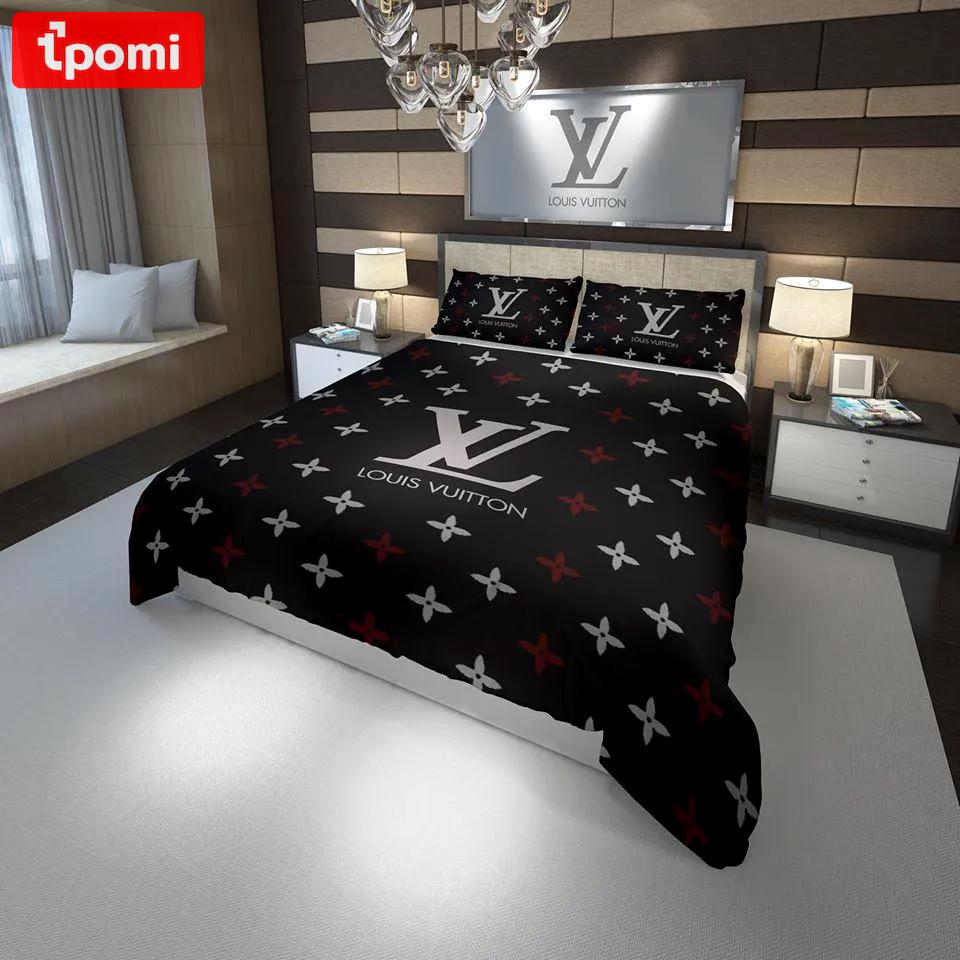 Louis vuitton new hot black logo luxury brand high-end bedding sets, bedroom decor , thanksgiving decorations for home  best luxury bed sets gift thankgivings and christmas Bedding Sets