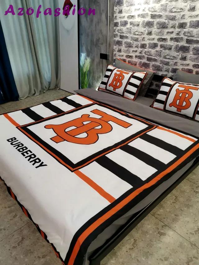 Burberry bedding sets luxury fashion bedding sets quilt sets duvet cover luxury brand bedroom sets bedding best luxury bed sets gift thankgivings and christmas Bedding Sets