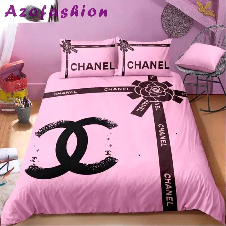 Chanel pinky hot new brown luxury brand bedding sets bedspread duvet cover set, bedroom decor , thanksgiving decorations for home best luxury bed sets gift thankgivings and christmas Bedding Sets