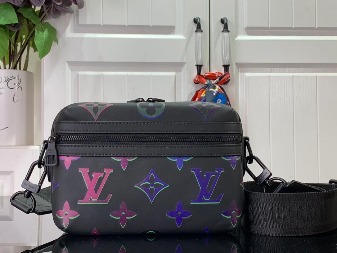 Chic and timeless: louis vuitton handbags unveiled - 1204