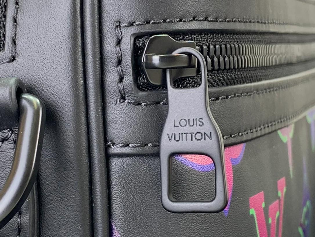 Chic and timeless: louis vuitton handbags unveiled - 1204