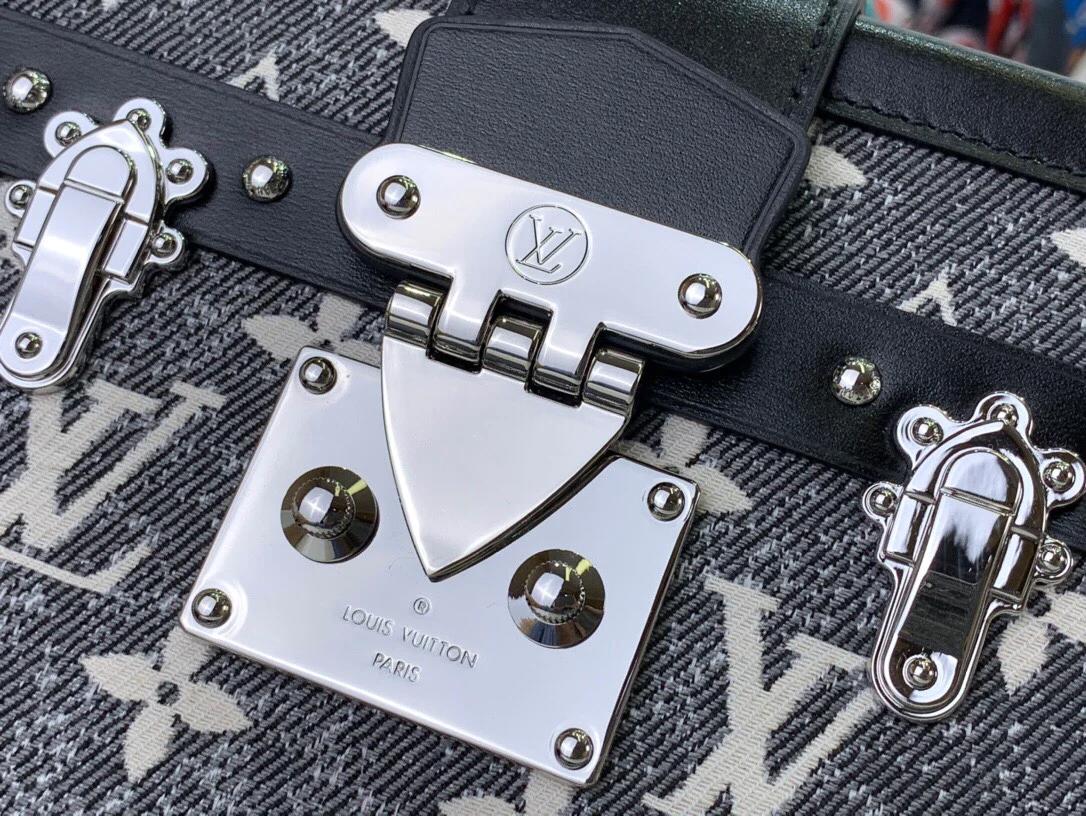 Dive into opulence: louis vuitton handbags collection - 1202