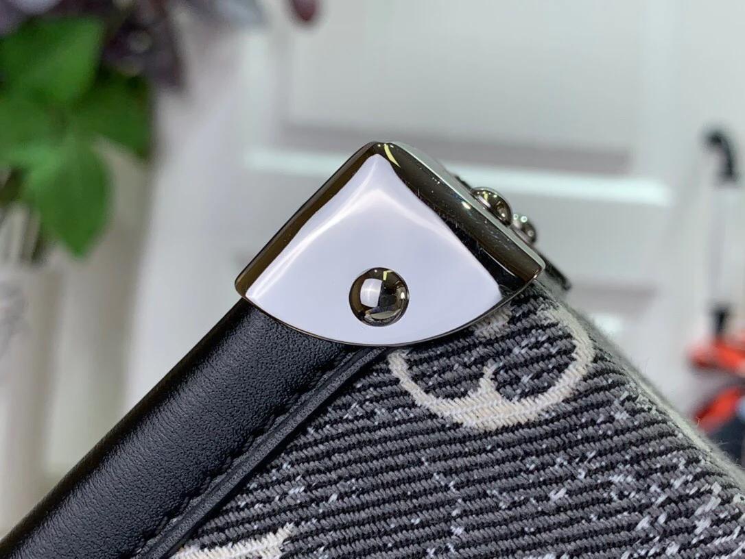 Dive into opulence: louis vuitton handbags collection - 1202