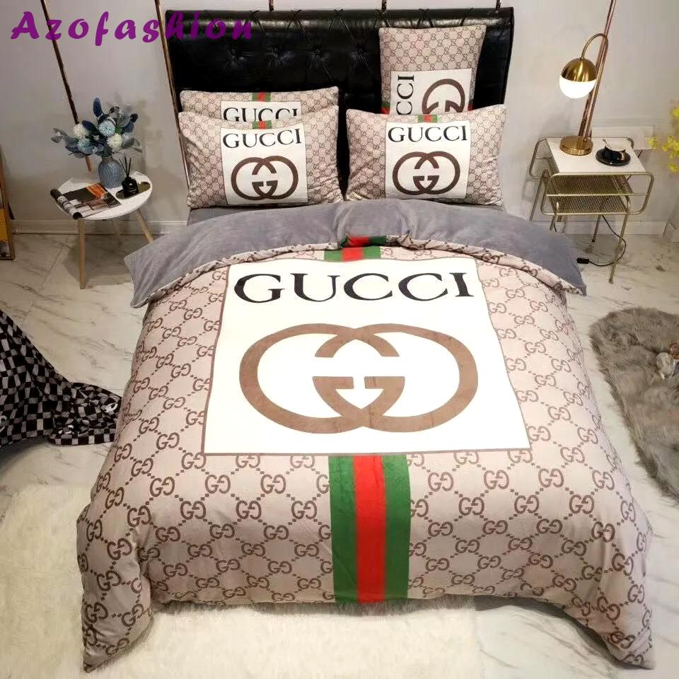 Gucci beige luxury brand high-end bedding sets, bedroom decor , thanksgiving decorations for home best luxury bed sets gift thankgivings and christmas Bedding Sets