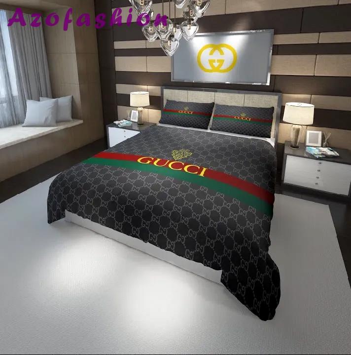 Gucci hot logo luxury brand bedding sets bedspread duvet cover set, bedroom decor , thanksgiving decorations for home best luxury bed sets gift thankgivings and christmas Bedding Sets