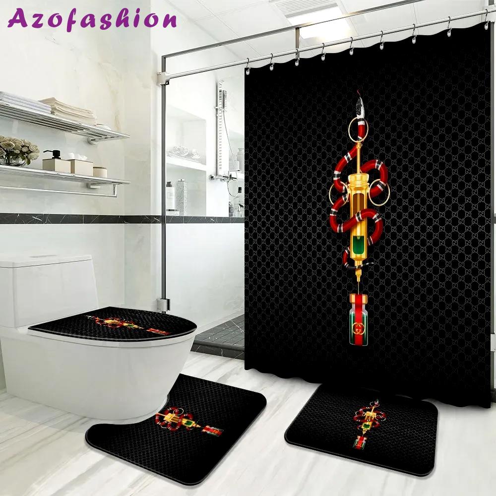 Gucci logo type 1416 Bathroom Accessory Sets Toilet Cover Pedestal Rug Bath Mat Set Waterproof Shower Curtain Hypebeast Bathroom Luxury Fashion Brand Home Decor Bathroom Sets
