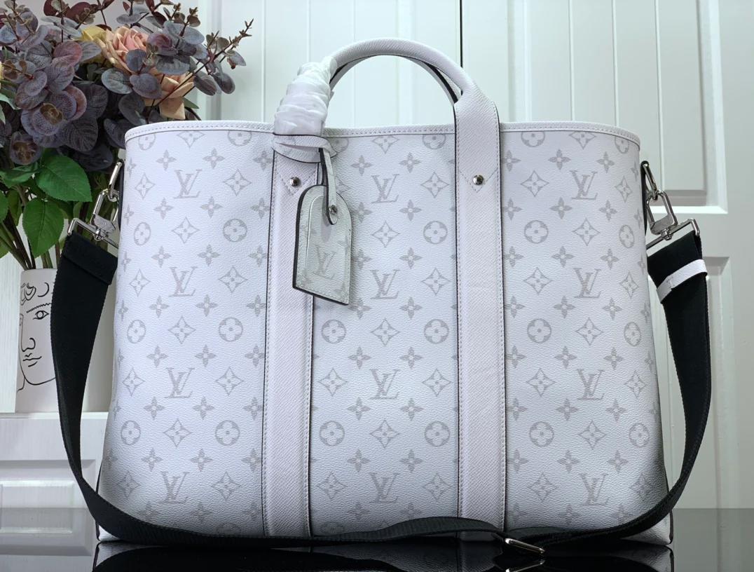 Louis vuitton bags: where fashion meets sophistication - 1207
