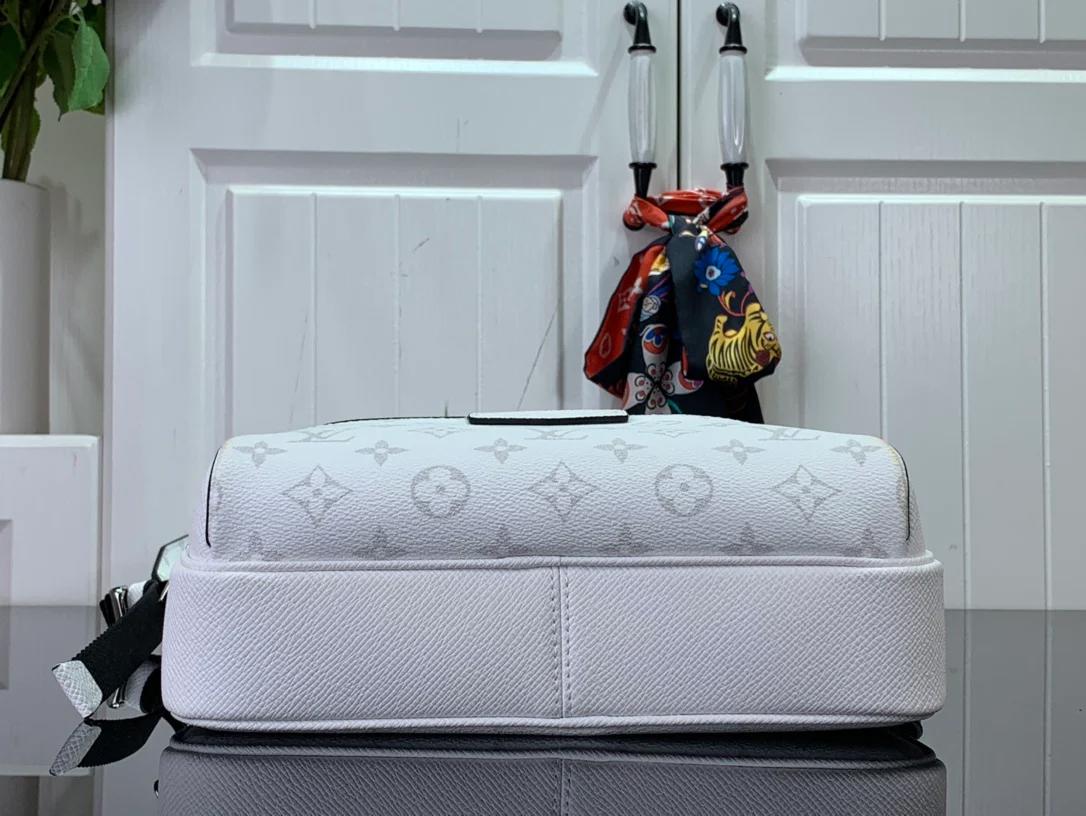Step into luxury: louis vuitton handbags collection - 1208