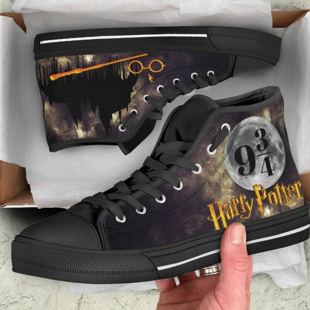 High Top Canvas Shoes - Go-Anywhere Design, Claim Your Elegance Now!