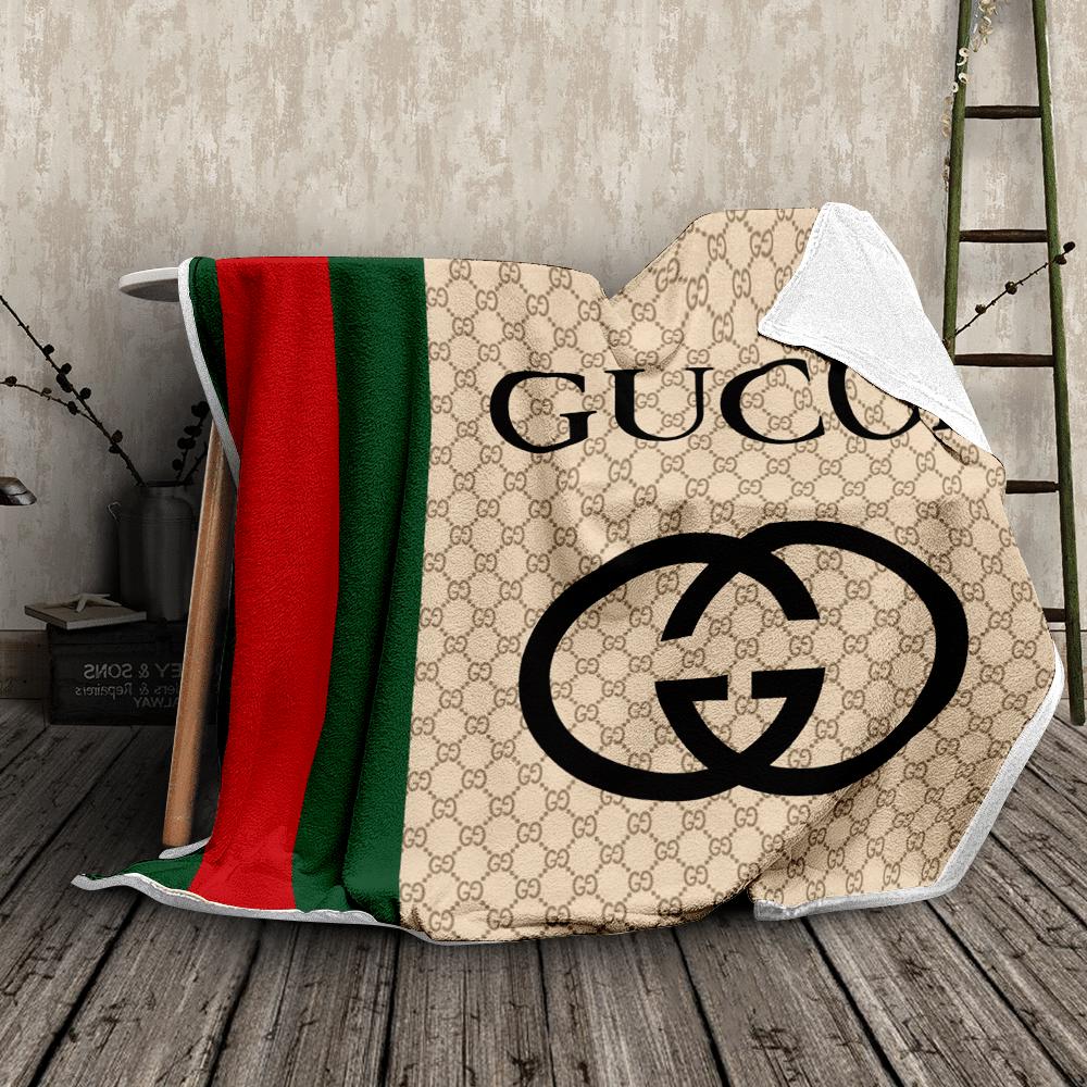 Gucci beige fashion logo luxury brand blanket fleece home decor 91 Blanket Fleece