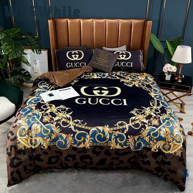 Gucci leopard luxury brand bedding sets bedspread duvet cover set, bedroom decor , thanksgiving decorations for home  best luxury bed sets gift thankgivings and christmas Bedding Sets