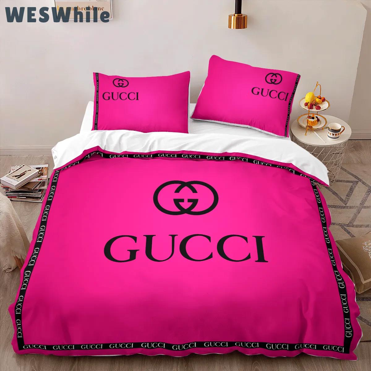 Gucci pinky fashion logo luxury brand bedding sets, bedroom decor , thanksgiving decorations for home best luxury bed sets gift thankgivings and christmas Bedding Sets