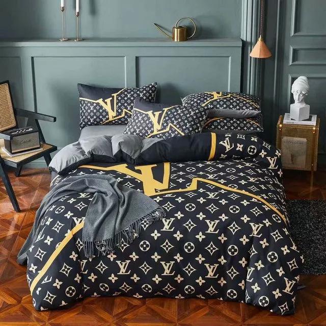 Louis vuitton logo type 1338 Bedding Sets bedspread covers blankets duvet bedclothes premium fashion brand luxury ideas hyperbeast Bedroom sheets home decor bed linen