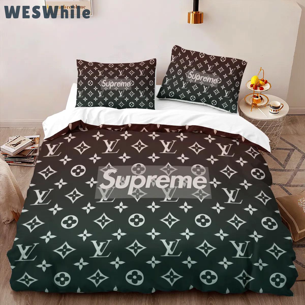 Louis vuitton luxury brand high-end bedding sets lv new, bedroom decor , thanksgiving decorations for home best luxury bed sets gift thankgivings and christmas Bedding Sets